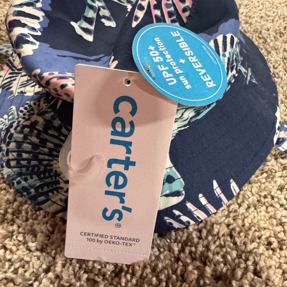 Carter’s Navy Blue Patterned Bucket Reversible sun hat for infant. - Picture 3 of 6